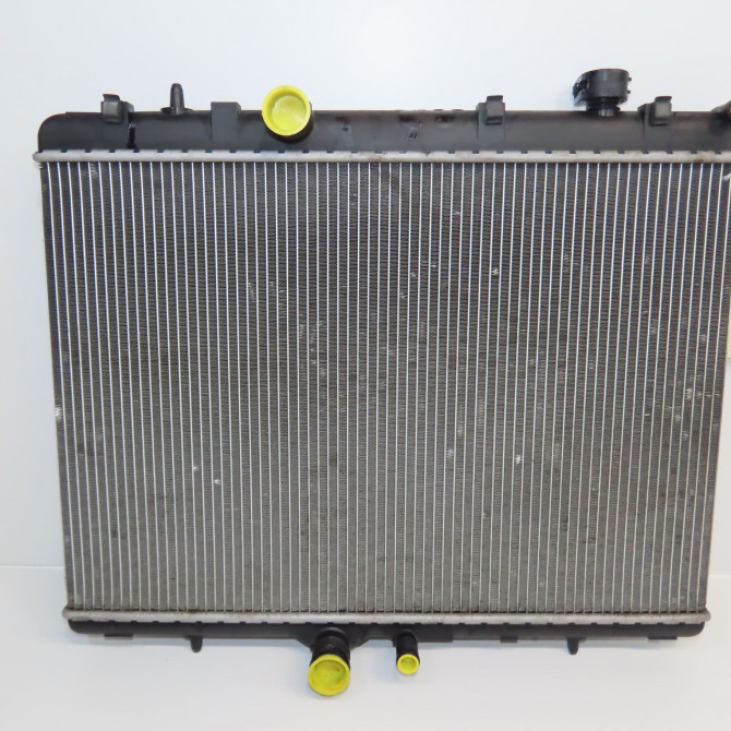 Radiateur occasion PEUGEOT 407 Phase 1 04-1995->04-1999 2.0 HDI 136ch 1330T1 2