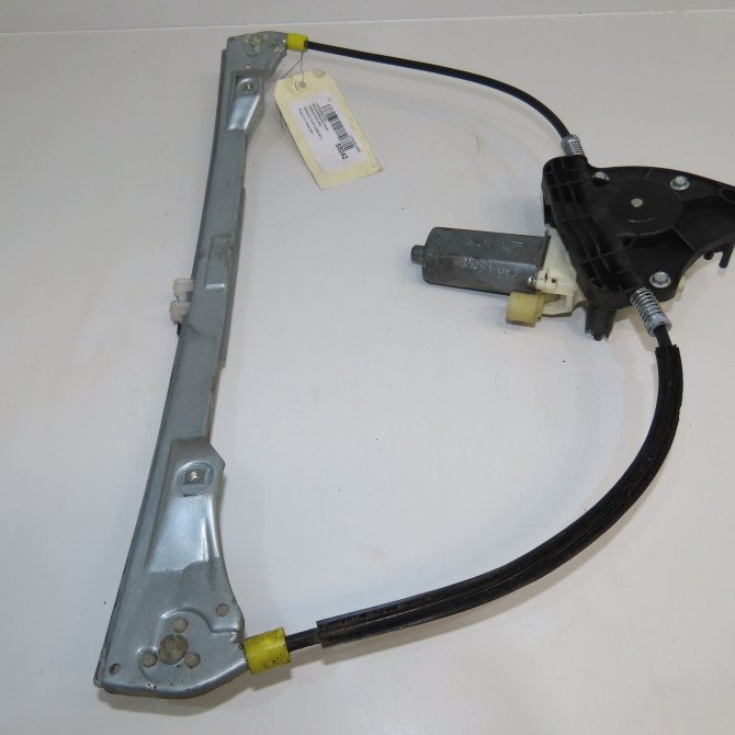 Mecanisme+moteur leve-glace avg occasion RENAULT CLIO CAMPUS II Phase 2 07-2009->12-2012 1.2i 16v 75ch 7701207255 1