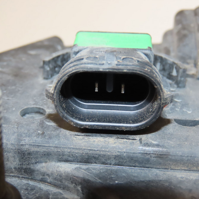 Phare antibrouillard avant droit occasion PEUGEOT 407 phase 1 SW 07-2004->07-2008 2.0 HDI 136ch 620636 3