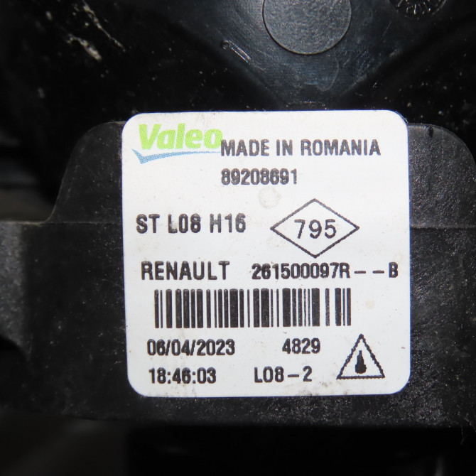 Phare antibrouillard avant droit occasion MASTER III 261500097R 4