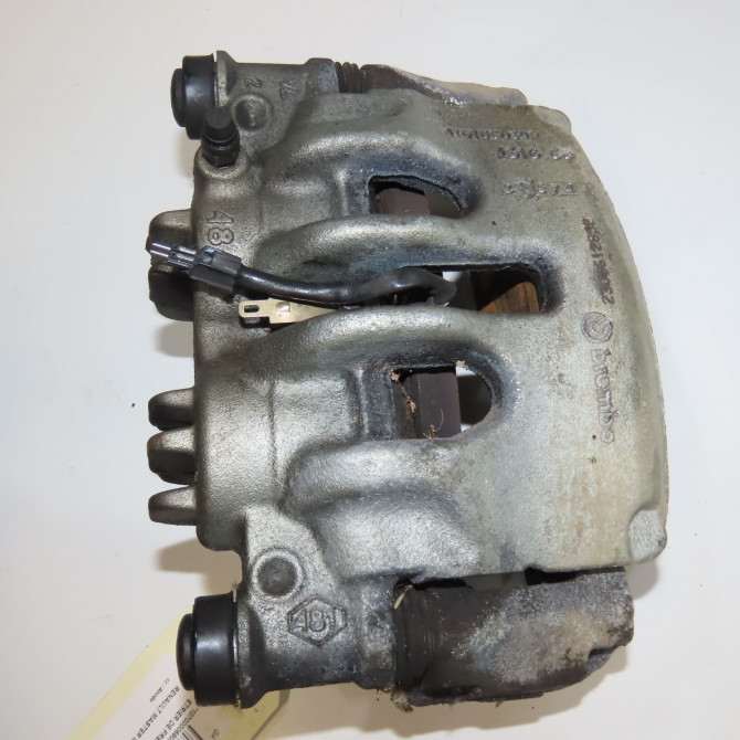 Etrier de frein avant gauche occasion MASTER III 410119220R 4