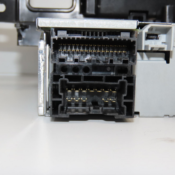 Autoradio occasion RENAULT MASTER III 281159907R 3