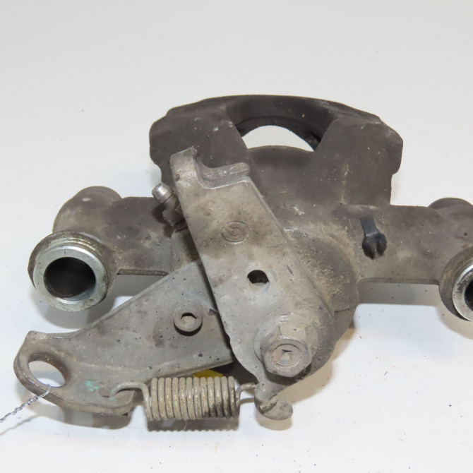 Etrier de frein arrière droit occasion RENAULT MASTER III 440013972R 3