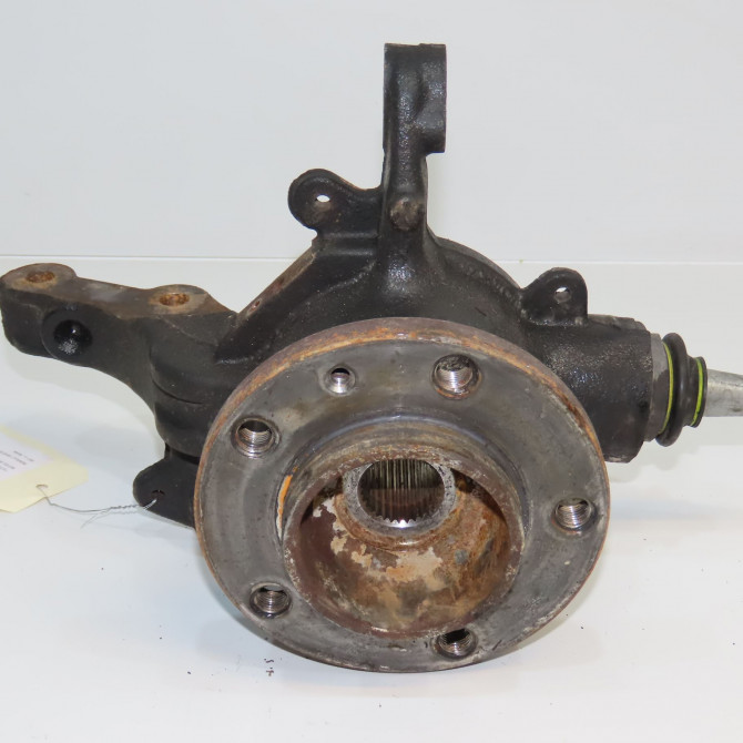 Moyeu avg occasion RENAULT MASTER III 402029333R 1