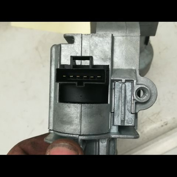 Antivol de direction occasion OPEL CORSA IV Phase 1 09-2006->12-2010 1.3 CDTI 75ch 93181728 3