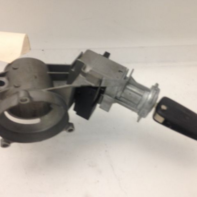 Antivol de direction occasion OPEL CORSA IV Phase 1 09-2006->12-2010 1.3 CDTI 90ch 93181728 1