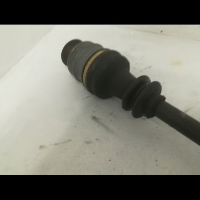 Transmission avant droite occasion RENAULT 19 Phase 2 04-1992->04-1997 1.4i 7701349972 3