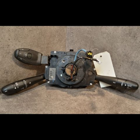 Bloc commodos occasion PEUGEOT 207 Phase 1 04-2006->06-2013 1.4 HDI 6242YW