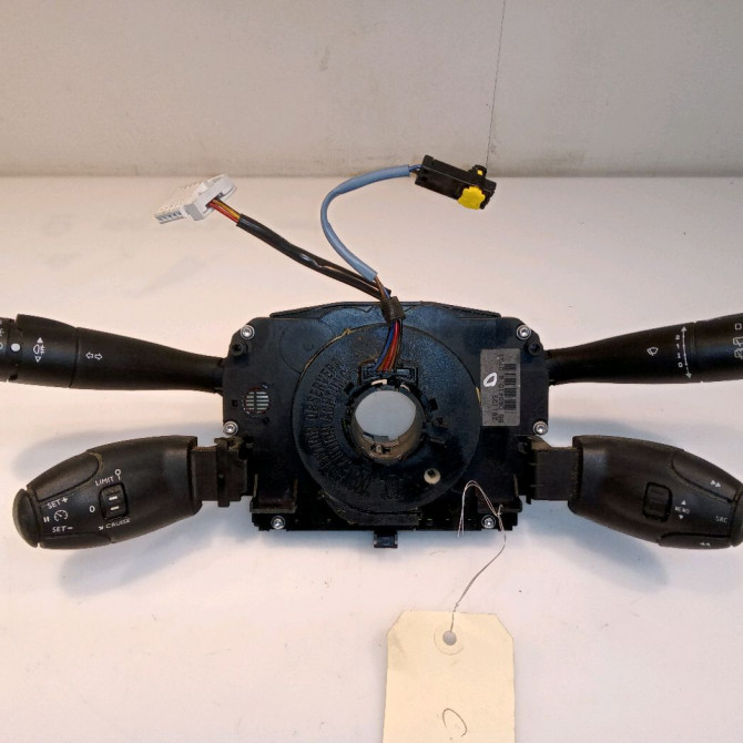 Bloc commodos occasion PEUGEOT 207 Phase 1 04-2006->06-2013 1.4i 75ch 6242YW 1