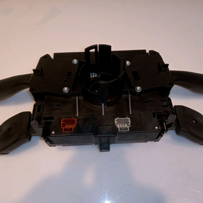 Bloc commodos occasion PEUGEOT 207 Phase 1 04-2006->06-2013 1.4i 75ch 6242YW 2