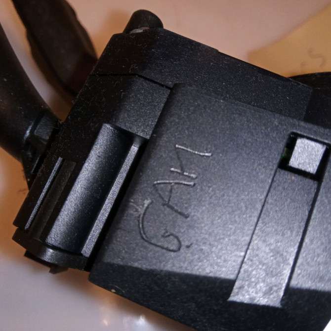 Bloc commodos occasion PEUGEOT 207 Phase 1 04-2006->06-2013 1.4i 75ch 6242YW 3