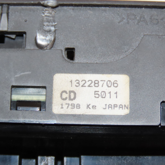 Commande lève-glace porte avant gauche occasion OPEL ZAFIRA II Phase 2 01-2008->12-2014 1.9 CDTI 120ch 13228877 4