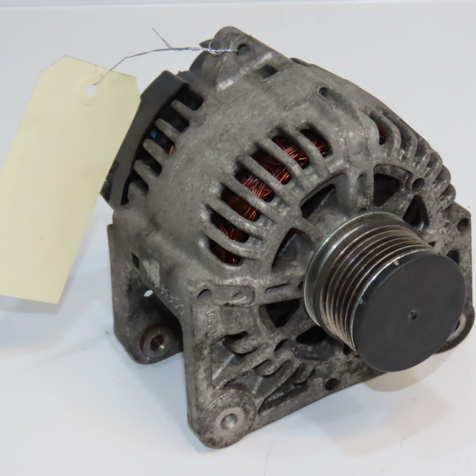 Alternateur occasion RENAULT CLIO II Phase 2 06-2001->07-2006 1.5 DCI 70ch 8200537415 1