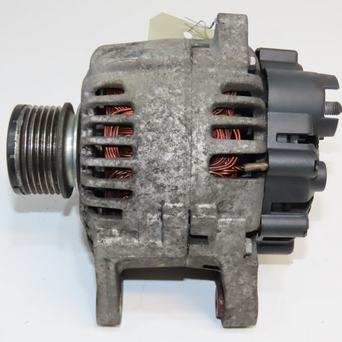 Alternateur occasion RENAULT CLIO II Phase 2 06-2001->07-2006 1.5 DCI 70ch 8200537415 4