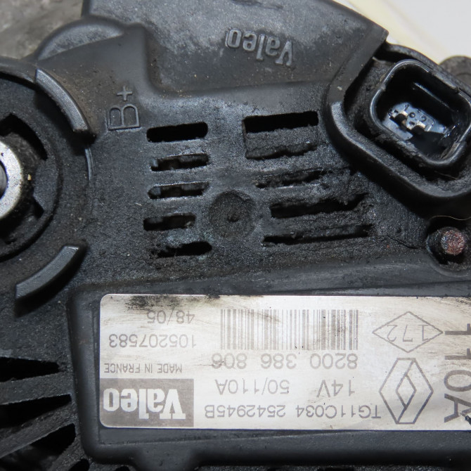 Alternateur occasion RENAULT CLIO II Phase 2 06-2001->07-2006 1.5 DCI 70ch 8200537415 6