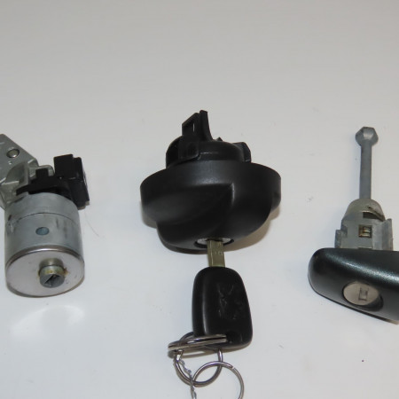 Kit serrures + antivol occasion PEUGEOT 207 Phase 1 04-2006->06-2013 1.4 HDI 70ch 4162NV