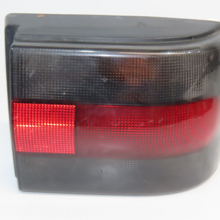 Feu arrière droit occasion RENAULT 19 Phase 2 04-1992->04-1997 1.9 D 7711130024
