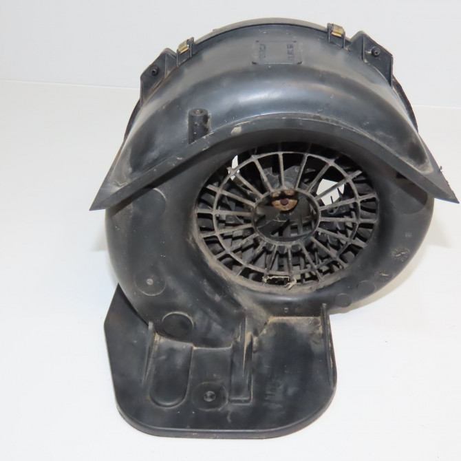 Ventilateur de chauffage occasion RENAULT 19 Phase 2 04-1992->04-1997 1.9 D 7701040540 3