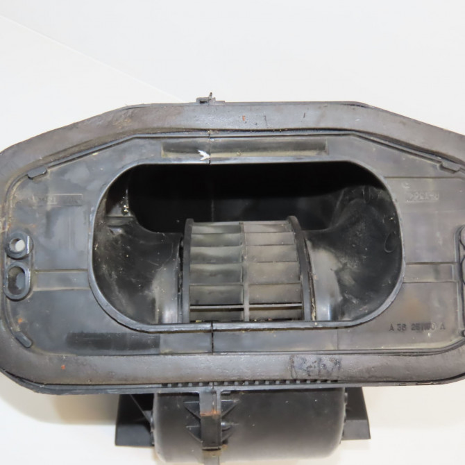 Ventilateur de chauffage occasion RENAULT 19 Phase 2 04-1992->04-1997 1.9 D 7701040540 6