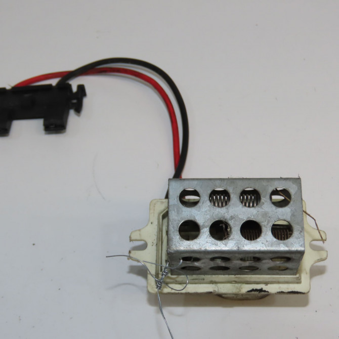 Resistance de chauffage occasion RENAULT 19 Phase 2 04-1992->04-1997 1.9 D 7701034874 1