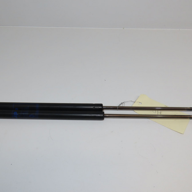 Verin droit hayon occasion RENAULT 19 Phase 2 04-1992->04-1997 1.9 D 7700799027 1