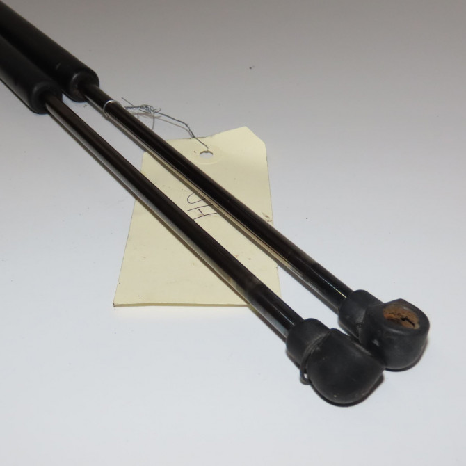 Verin droit hayon occasion RENAULT 19 Phase 2 04-1992->04-1997 1.9 D 7700799027 2