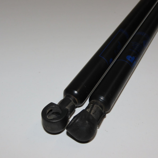 Verin droit hayon occasion RENAULT 19 Phase 2 04-1992->04-1997 1.9 D 7700799027 3