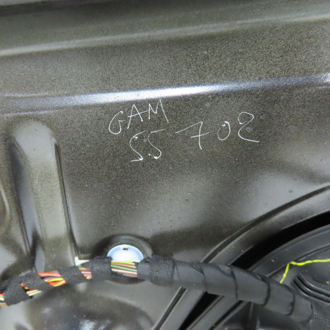 Porte avant droite occasion VOLKSWAGEN POLO V Phase 2 02-2014->... 1.4 TDI 90ch 6R4831056J 3