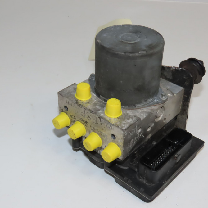 Unité hydraulique ABS occasion AUDI A4 III Phase 1 01-2008->10-2011 2.0 TDI 120ch 8K0614517FM 1