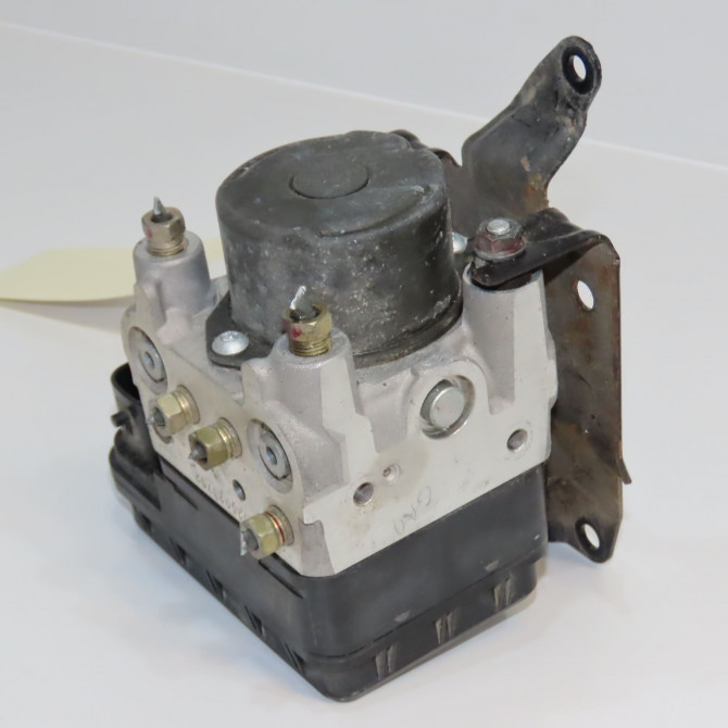 Unité hydraulique ABS occasion SUZUKI JIMNY Phase 1 04-1995->04-1999 1.5 D 65ch 5610081A11 1