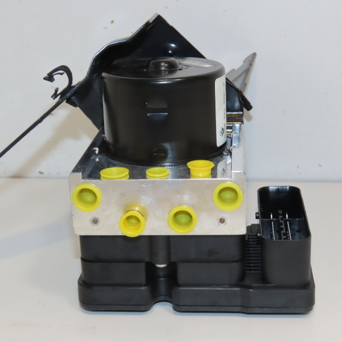 Unité hydraulique ABS occasion RENAULT TWINGO II Phase 1 06-2007->11-2011 1.2i 16v 75ch 8201044236 1
