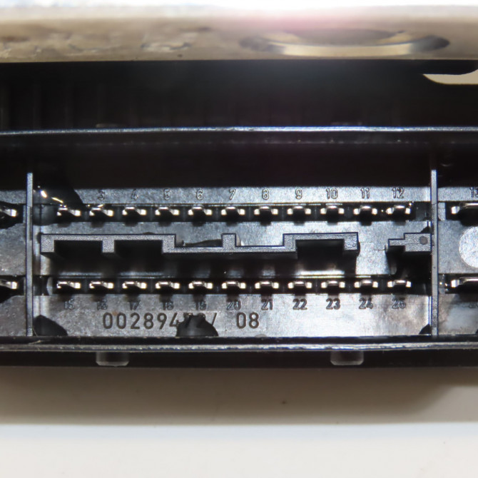 Unité hydraulique ABS occasion RENAULT TWINGO II Phase 1 06-2007->11-2011 1.2i 16v 75ch 8201044236 7