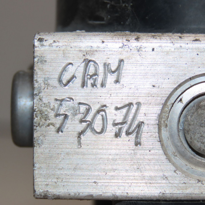 Unité hydraulique ABS occasion RENAULT TWINGO II Phase 1 06-2007->11-2011 1.2i 16v 75ch 8201044236 5