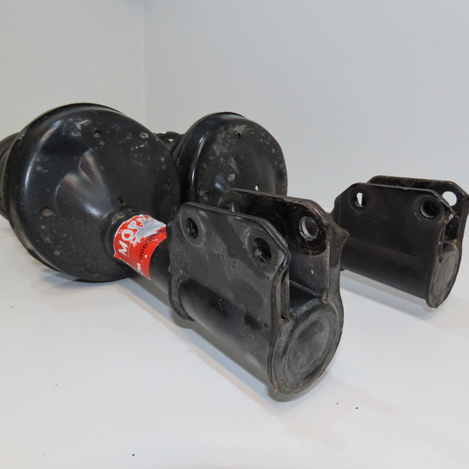 Amortisseur avant droit occasion RENAULT TWINGO II Phase 1 06-2007->11-2011 1.2i 16v 75ch 8200367895 2