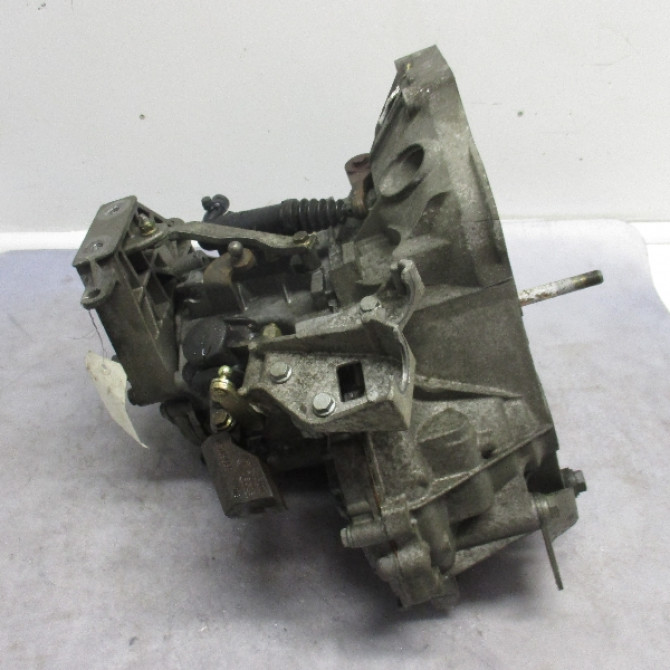 Boîte à vitesse mecanique occasion FIAT PUNTO III Phase 1 01-2012->... 71773204 4