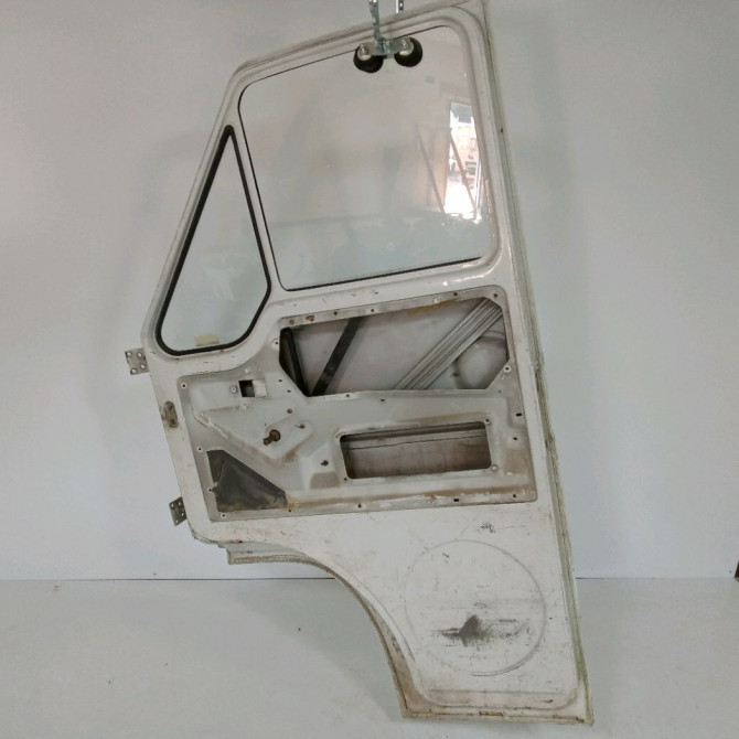 Porte avant droite occasion RENAULT MASTER I Phase 2 09-1994->09-1997 2.5 D 75ch 2