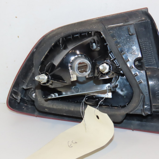 Feu arrière intérieur droit occasion  265502395R 2