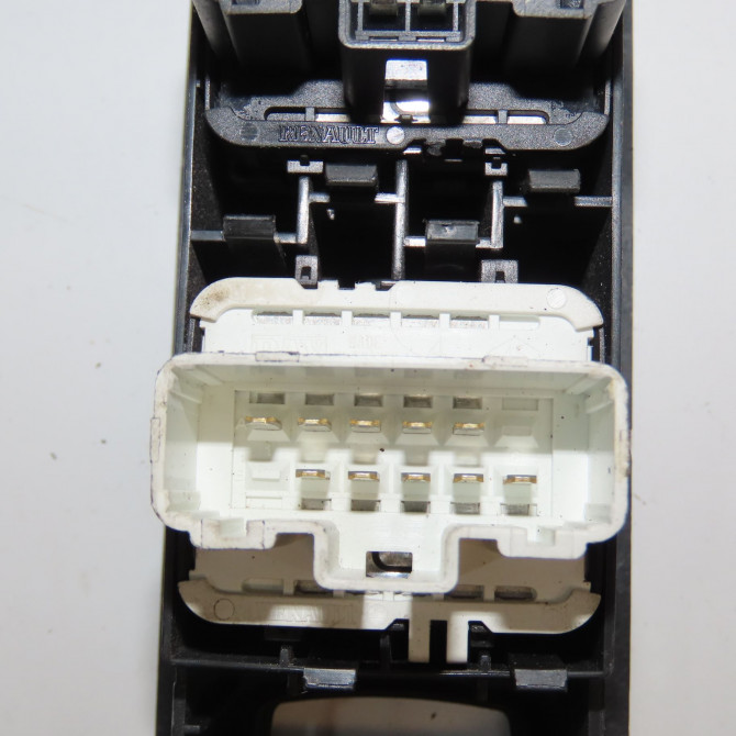 Commande lève-glace porte avant gauche occasion RENAULT ESPACE IV Phase 1 09-2002->03-2006 2.2 DCI 150ch 8200315044 3