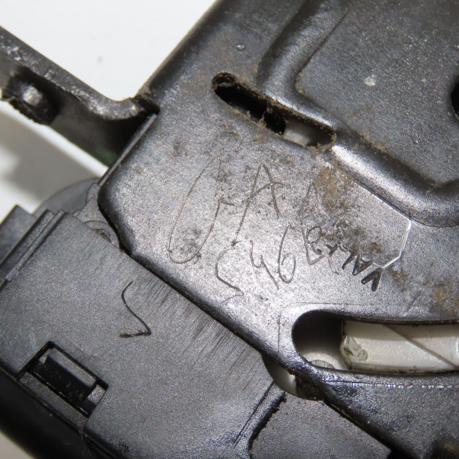 Serrure hayon occasion RENAULT ESPACE IV Phase 1 09-2002->03-2006 2.2 DCI 150ch 8200229957 4