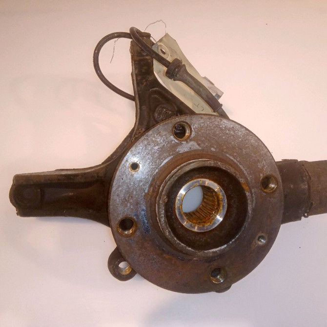 Moyeu avg occasion CITROEN C4 PICASSO I Phase 1 01-2007->10-2013 1.6 HDi 16v 110ch 330796 1