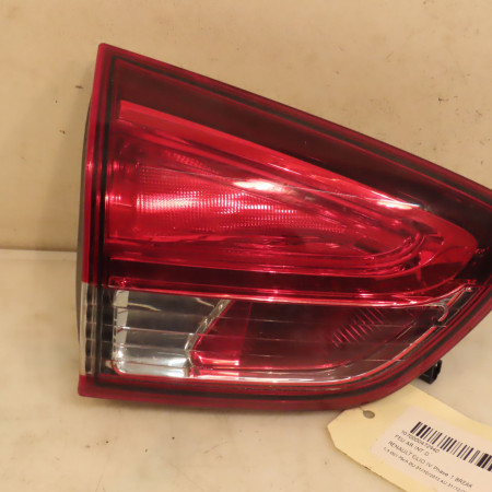 <span class="tt">Feu arrière interieur gauche occasion  </span><span class="designation"> </span>