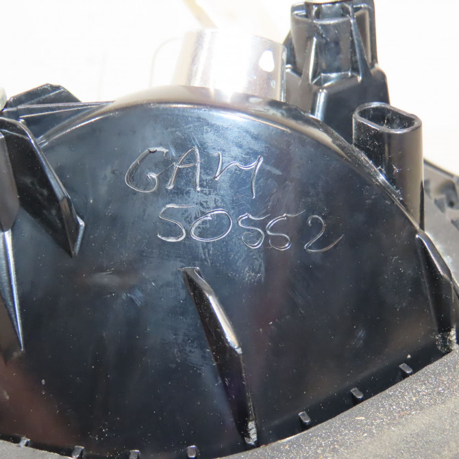 Feu arrière interieur gauche occasion  265559118R 3