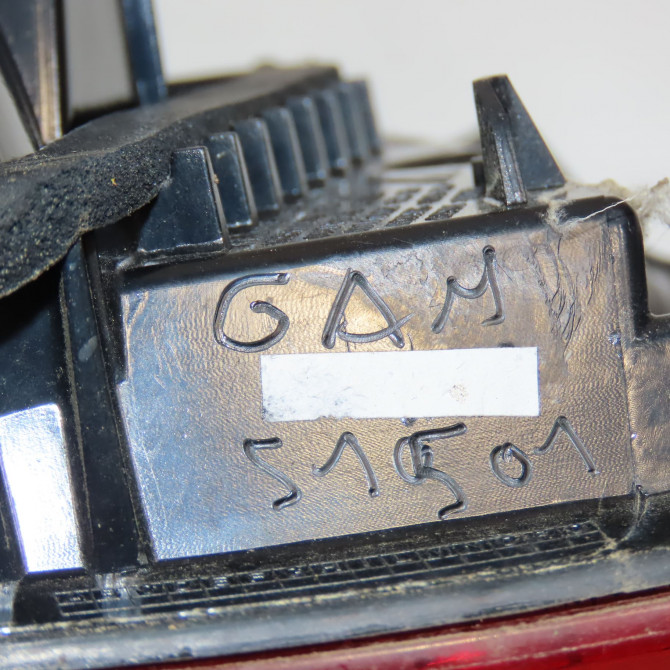 Feu arrière interieur gauche occasion RENAULT CLIO IV Phase 1 07-2012->... 1.2i 120ch 265559118R 4