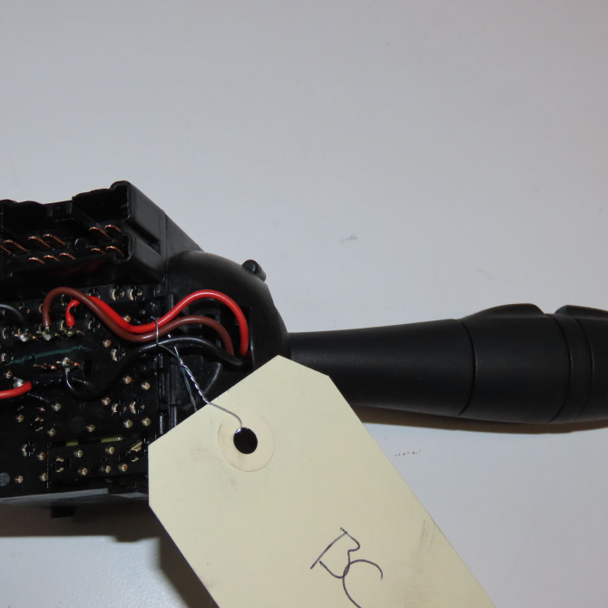 Commande clignotant occasion RENAULT CLIO IV Phase 2 08-2016->... 1.5 DCI 90ch 255401303R 2