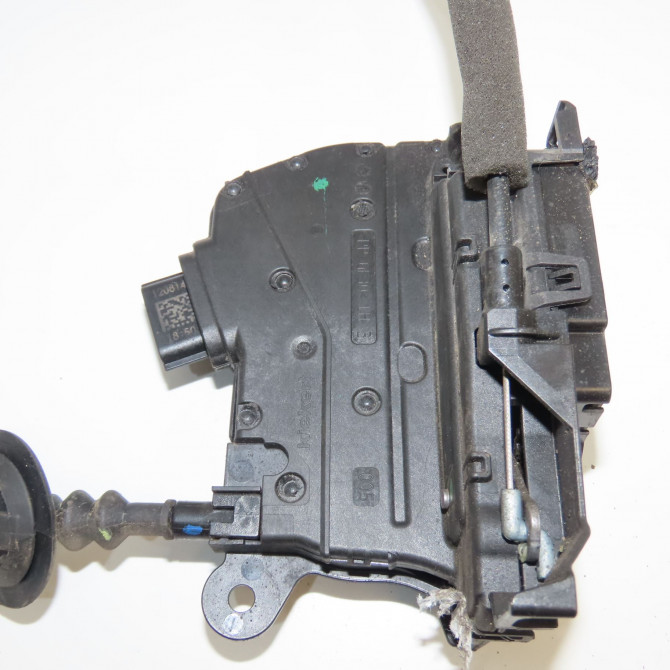 Serrure porte arg occasion RENAULT CLIO IV Phase 1 07-2012->... 1.5 DCI 90ch 825019504R 2