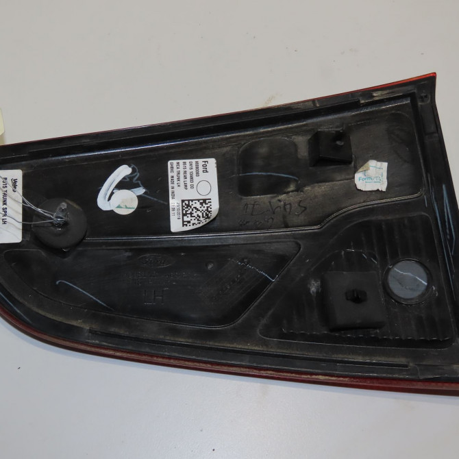 Feu arrière interieur gauche occasion FORD ECOSPORT 2333290 2
