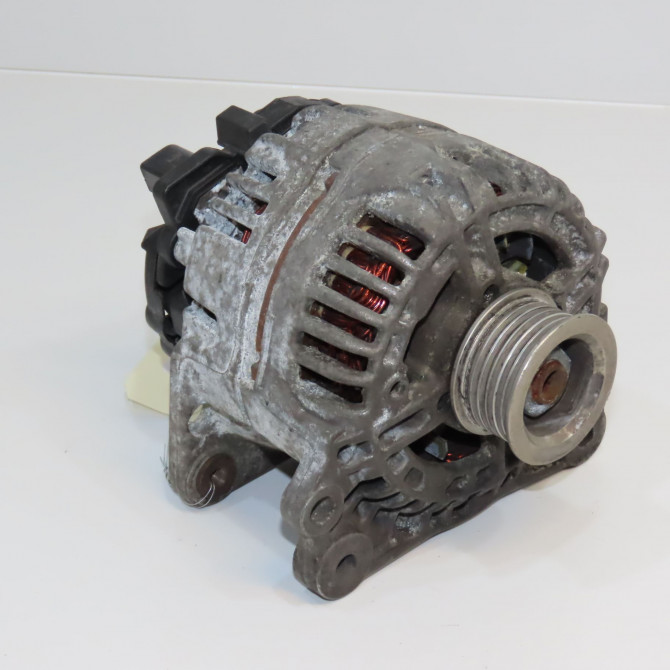 Alternateur occasion VOLKSWAGEN GOLF V 3C903023B 1
