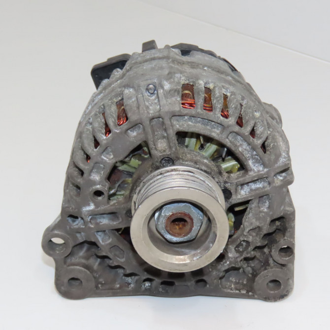 Alternateur occasion VOLKSWAGEN GOLF V 3C903023B 2