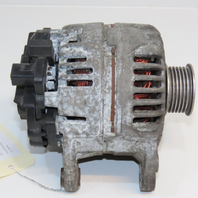 Alternateur occasion VOLKSWAGEN GOLF V 3C903023B 3