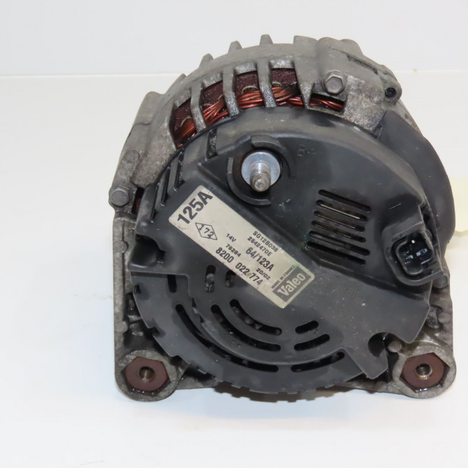 Alternateur occasion RENAULT CLIO II Phase 2 06-2001->07-2006 1.5 DCI 65ch 8200537415 5